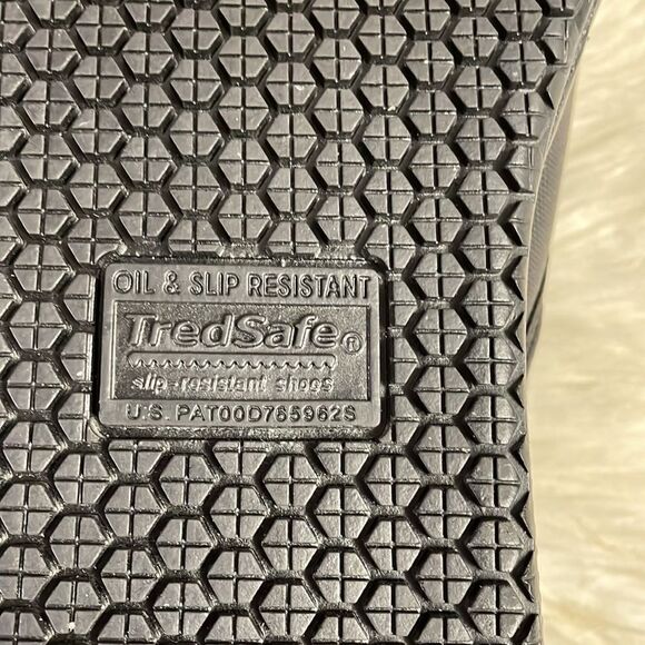 TredSafe Oil and Slip Resistant Ladies Work Shoes Black Workwear Safety Size 11 - Picture 9 of 9